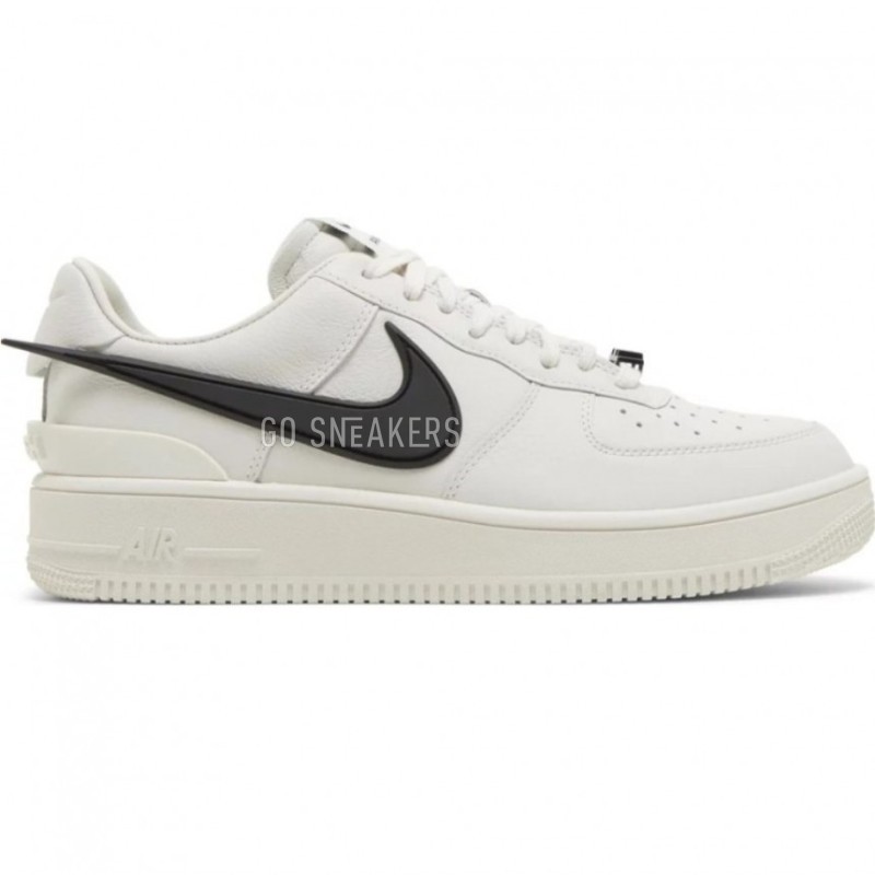 Air force 1 vs adidas nmd top