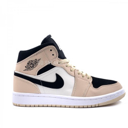 Nike Air Jordan 1 Retro High Beige